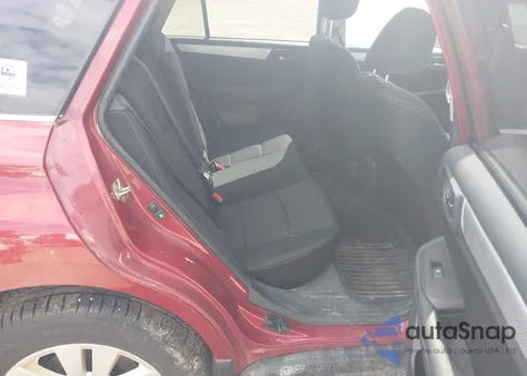 2015 Subaru Outback 2.5I Premium z USA, uszkodzony, nr VIN 4S4BSACC2F3338999